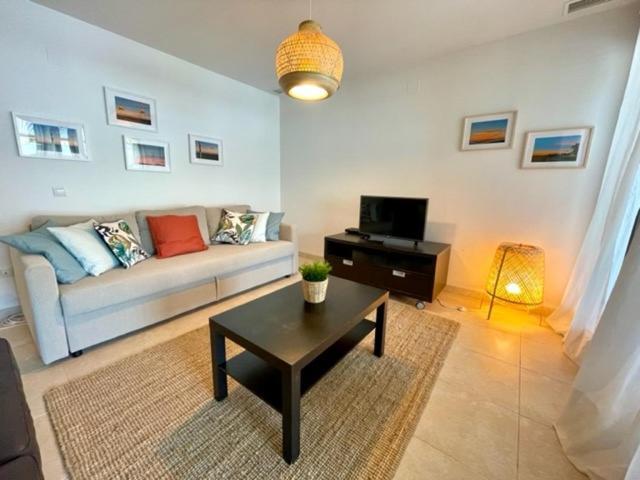 Gatu Premium Racimo, Terraza, Piscina, Aire Ac, Wifi Y Parking " Preferente Mayores De 25 Anos Y Familias " Ел Пуерто де Санта Мария Екстериор снимка